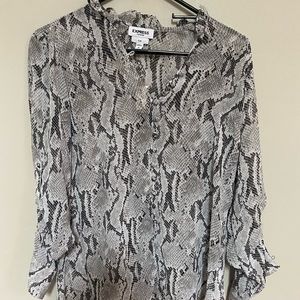 Snake skin express top!!